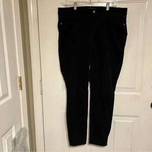 Old Navy Rockstar Mid-Rise Women’s Black Corduroy Pants Size 14 Regular